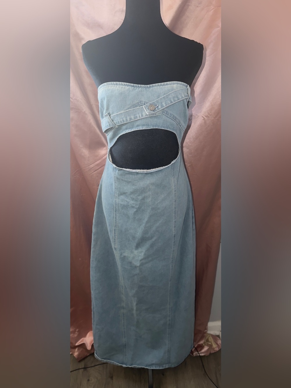 Boohoo Sky Blue Strapless Denim Dress